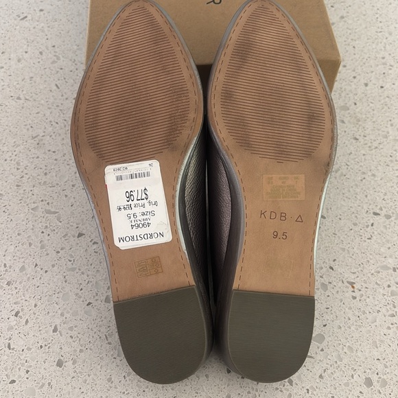 Kelsi Dagger Brooklyn slides, size 9.5M in graphite. - Picture 5 of 6